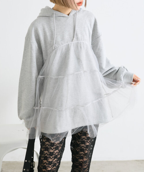w closet(ダブルクローゼット)の「チュールティアード裏毛チュニック(Tシャツ/カットソー・レディース・グレー/チャコールグレー・FREE)」の2枚目の写真