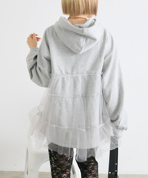 w closet(ダブルクローゼット)の「チュールティアード裏毛チュニック(Tシャツ/カットソー・レディース・グレー/チャコールグレー・FREE)」の7枚目の写真