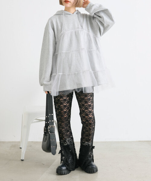 w closet(ダブルクローゼット)の「チュールティアード裏毛チュニック(Tシャツ/カットソー・レディース・グレー/チャコールグレー・FREE)」の9枚目の写真