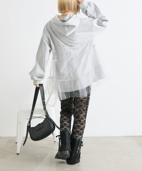 w closet(ダブルクローゼット)の「チュールティアード裏毛チュニック(Tシャツ/カットソー・レディース・グレー/チャコールグレー・FREE)」の13枚目の写真