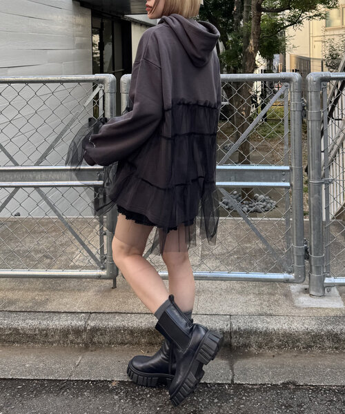 w closet(ダブルクローゼット)の「チュールティアード裏毛チュニック(Tシャツ/カットソー・レディース・グレー/チャコールグレー・FREE)」の16枚目の写真