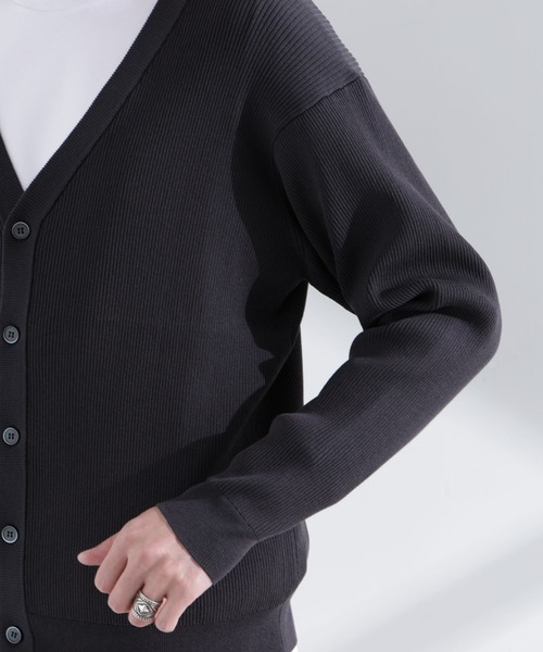 NANO universe(ナノユニバース)の「CICAドライタッチ リブカーディガン(カーディガン/ボレロ・メンズ・ブラウン/チャコール/グレー系その他4・S/M/L)」の9枚目の写真