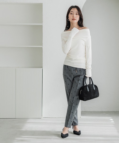 coca(coca)(コカ)の「リブオフショルダートップス(Tシャツ/カットソー・レディース・ホワイト/ベージュ/ブラック/グレー・S/L/M)」の10枚目の写真