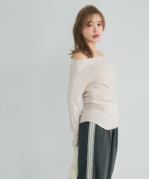 coca(coca)(コカ)の「リブオフショルダートップス(Tシャツ/カットソー・レディース・ホワイト/ベージュ/ブラック/グレー・S/L/M)」の6枚目の写真