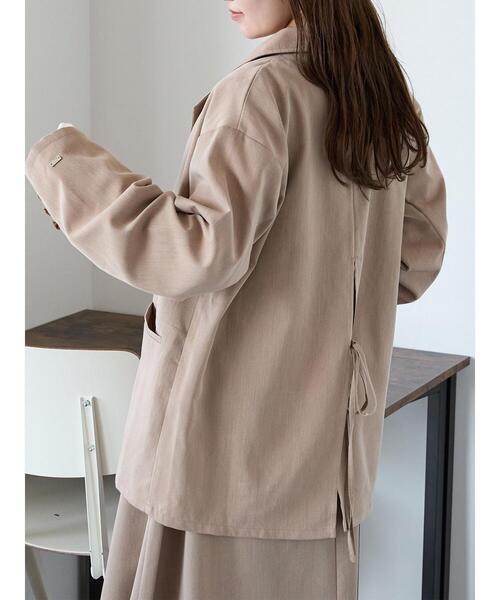 ehka sopo(エヘカソポ)の「バックリボンダブルジャケット(ノーカラージャケット・レディース・ベージュ/モカ/グレー・F)」の12枚目の写真
