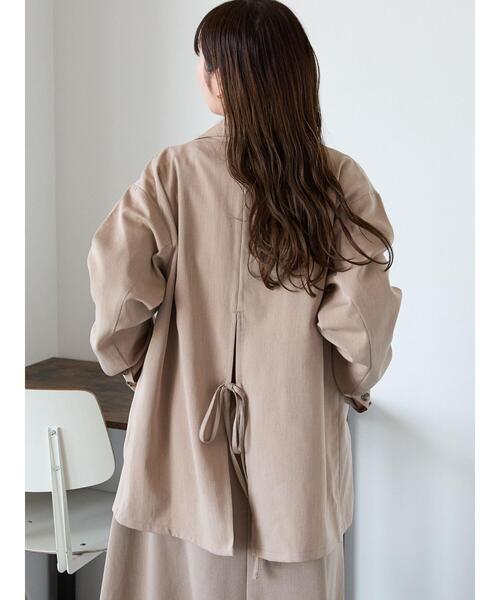 ehka sopo(エヘカソポ)の「バックリボンダブルジャケット(ノーカラージャケット・レディース・ベージュ/モカ/グレー・F)」の13枚目の写真