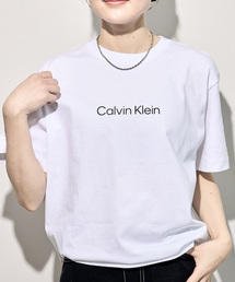 Calvin Klein Jeans / カルバン クライン ジーンズSS RLXD STANDARD LOGO CREWNK TEE