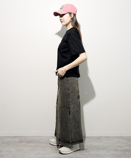 Calvin Klein Jeans（カルヴァンクラインジーンズ）の「Calvin Klein Jeans / カルバン クライン ジーンズSS RLXD STANDARD LOGO CREWNK TEE（Tシャツ/カットソー・レディース・ブラック/ホワイト・SMALL）」の14枚目の写真