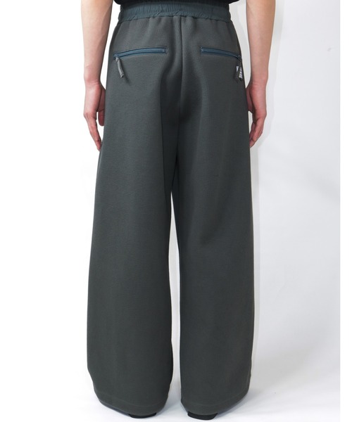 elephant TRIBAL fabrics(エレファントトライバルファブリックス)の「elephant TRIBAL fabrics Modern Thermal Wide Pants(その他パンツ・メンズ・グレー/ブラック・SMALL/MEDIUM)」の15枚目の写真