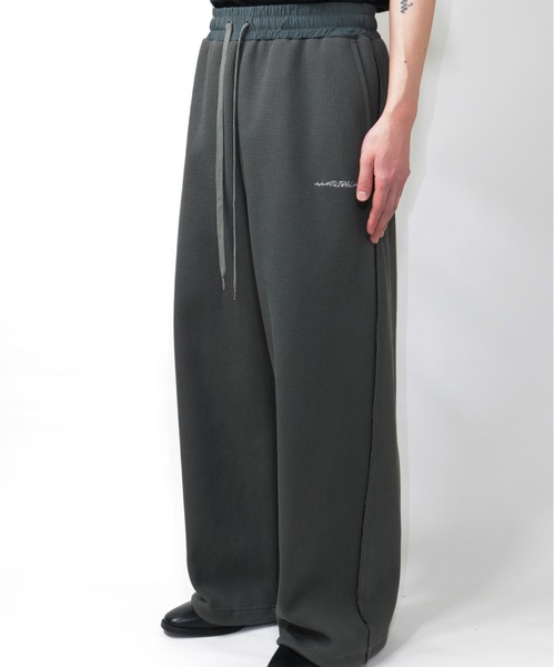 elephant TRIBAL fabrics(エレファントトライバルファブリックス)の「elephant TRIBAL fabrics Modern Thermal Wide Pants(その他パンツ・メンズ・グレー/ブラック・SMALL/MEDIUM)」の16枚目の写真