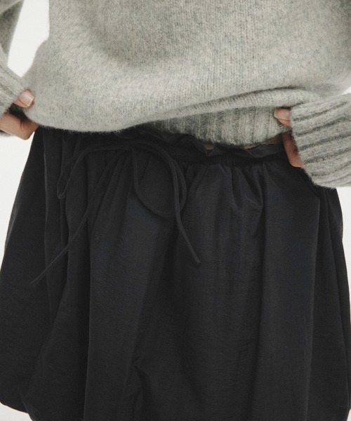 rehacer(レアセル)の「ONE COLOR Laboratory : Puff Layer Skirt / パフレイヤースカート(スカート・レディース・ブラック・FREE)」の6枚目の写真