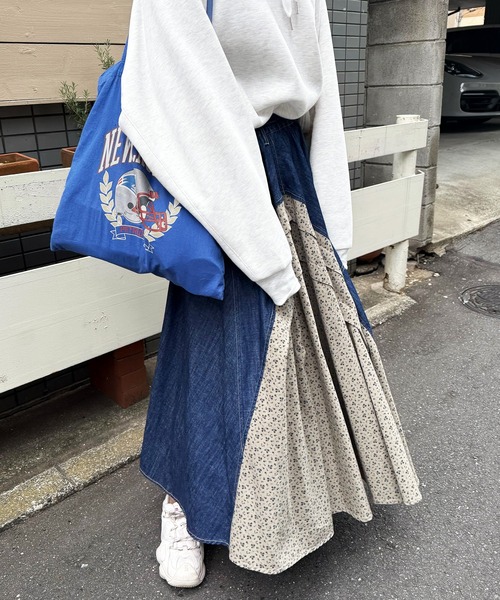 DOUBLE NAME（ダブルネーム）の「デニム×小花柄オリガミタックフレアスカート（デニムスカート・レディース・ブルー系/インディゴブルー・FREE）」の15枚目の写真