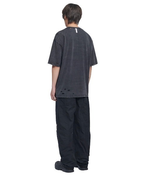 NOMANUAL（NOMANUAL）の「【NOMANUAL】ECDYSIS DAMAGED T-SHIRT / 【ノーマニュアル】ダメージロゴ半袖Tシャツ（Tシャツ/カットソー・メンズ・ブラック/ブラウン・L/M）」の5枚目の写真