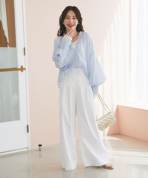 La boutique BonBon(ラブティックボンボン)の「【万能インナー】ライトストレッチジョーゼットコンビブラウス(シャツ/ブラウス・レディース・ライトグレー/ホワイト/チャコールグレー・FREE)」の22枚目の写真