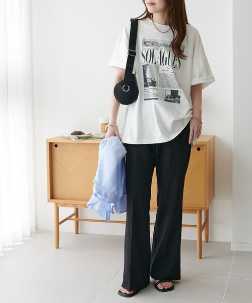 DISCOAT（ディスコート）の「フレアパンツ《WEB限定カラーあり》（スラックス・レディース・グレー/グレイッシュベージュ/アイボリー/ブラック/ライトグレー・SMALL/MEDIUM/LARGE）」の16枚目の写真