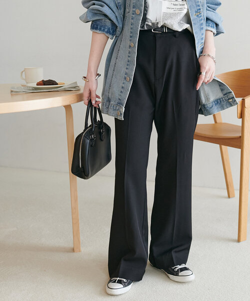 DISCOAT（ディスコート）の「フレアパンツ《WEB限定カラーあり》（スラックス・レディース・グレー/グレイッシュベージュ/アイボリー/ブラック/ライトグレー・SMALL/MEDIUM/LARGE）」の18枚目の写真