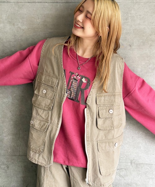 DOUBLE NAME（ダブルネーム）の「USED加工 ポケットワークベスト/ユニセックス（ベスト・レディース・ベージュ/ブラック系その他・FREE）」の3枚目の写真