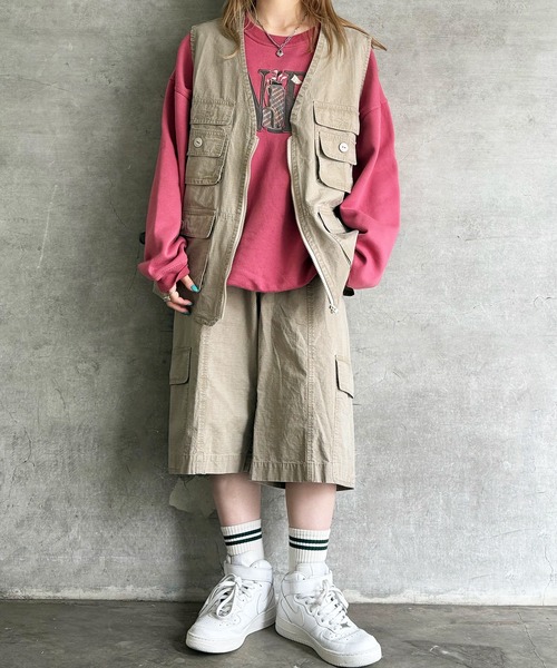 DOUBLE NAME（ダブルネーム）の「USED加工 ポケットワークベスト/ユニセックス（ベスト・レディース・ベージュ/ブラック系その他・FREE）」の12枚目の写真