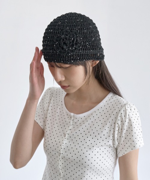 UNE MANSION(ユヌマンション)の「キラキララメラブリーフラワーワッペンサマーニット帽(キャップ・レディース・ブラック/ホワイト/ピンク・ONE SIZE)」の9枚目の写真