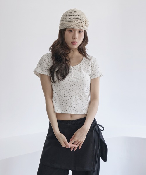 UNE MANSION(ユヌマンション)の「キラキララメラブリーフラワーワッペンサマーニット帽(キャップ・レディース・ブラック/ホワイト/ピンク・ONE SIZE)」の22枚目の写真