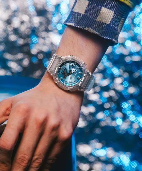 G-SHOCK(ジーショック)の「BRIGHT METALLIC DIAL SERIES / GA-2100BM-7A2JF(アナログ腕時計・メンズ・クリアブルー・FREE)」の5枚目の写真