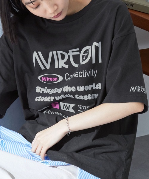 MONO-MART（モノマート）の「2WAYリバーシブル ポスターデザイングラフィック半袖Tシャツ（Tシャツ/カットソー・レディース・アイボリー/オフホワイト/ピンク系/スミクロ/ネイビー/ブラック系/オートミール・M/L）」の4枚目の写真