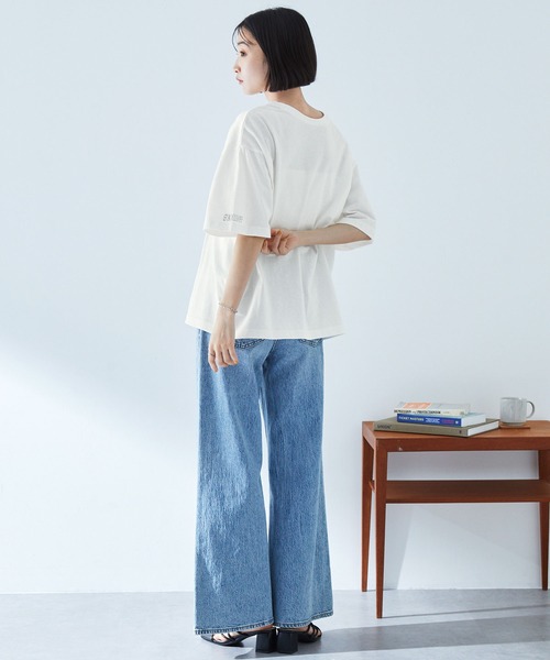 MONO-MART（モノマート）の「2WAYリバーシブル ポスターデザイングラフィック半袖Tシャツ（Tシャツ/カットソー・レディース・アイボリー/オフホワイト/ピンク系/スミクロ/ネイビー/ブラック系/オートミール・M/L）」の14枚目の写真