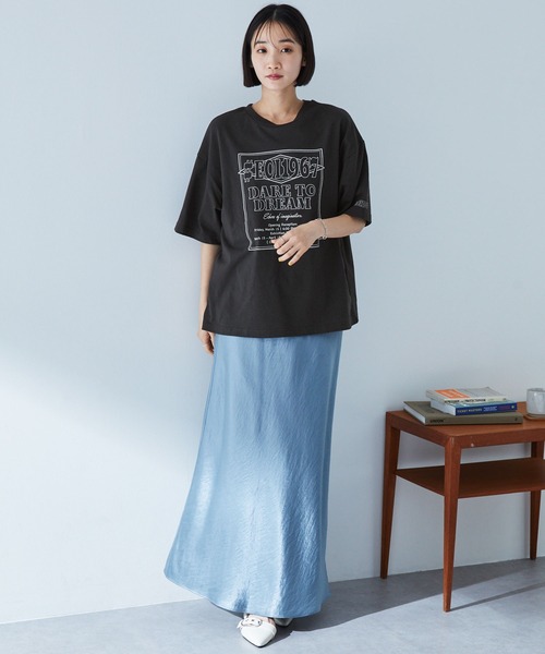 MONO-MART（モノマート）の「2WAYリバーシブル ポスターデザイングラフィック半袖Tシャツ（Tシャツ/カットソー・レディース・アイボリー/オフホワイト/ピンク系/スミクロ/ネイビー/ブラック系/オートミール・M/L）」の20枚目の写真