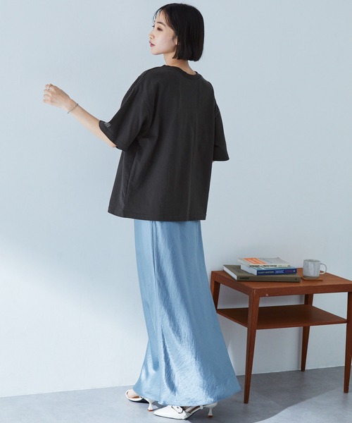 MONO-MART（モノマート）の「2WAYリバーシブル ポスターデザイングラフィック半袖Tシャツ（Tシャツ/カットソー・レディース・アイボリー/オフホワイト/ピンク系/スミクロ/ネイビー/ブラック系/オートミール・M/L）」の21枚目の写真