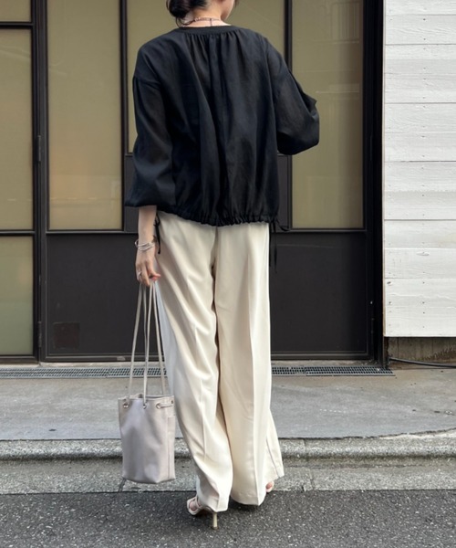 Jena espace merveilleux(ジェナ エスパスメルヴェイユ)の「【スッキリシアーシャツ】裾リボンシアーシャツ(シャツ/ブラウス・レディース・ブラック/ベージュ/ライム・FREE)」の13枚目の写真