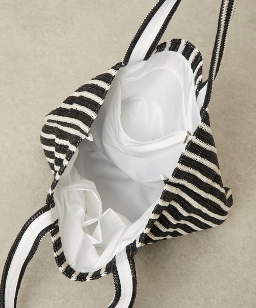 PAPILLONNER（パピヨネ）の「ラフィアビッグトート（トートバッグ・レディース・ブラック/ベージュ・FREE）」の9枚目の写真