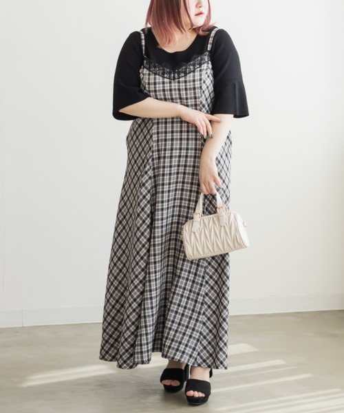 CLETTE(クレット)の「レース使いキャミワンピース(ワンピース・レディース・ベージュ/チェック/ストライプ/ブラック・3L/LL/4L)」の20枚目の写真