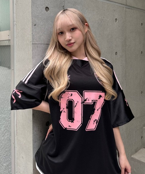 リボンプリントユニフォームTシャツ（Tシャツ/カットソー）｜Lae