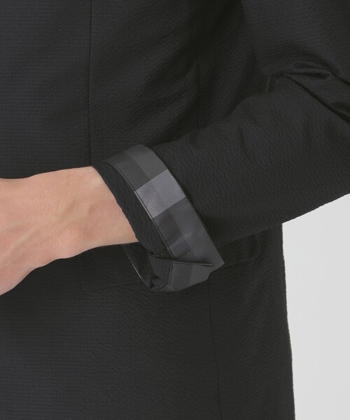 BLACK LABEL CRESTBRIDGE（ブラックレーベル・クレストブリッジ）の「ドットエア2WAYストレッチサッカージャケット（テーラードジャケット・メンズ・ブルー/ブラック・S/L/M/XL）」の7枚目の写真