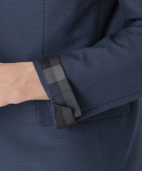 BLACK LABEL CRESTBRIDGE（ブラックレーベル・クレストブリッジ）の「ドットエア2WAYストレッチサッカージャケット（テーラードジャケット・メンズ・ブルー/ブラック・S/L/M/XL）」の14枚目の写真