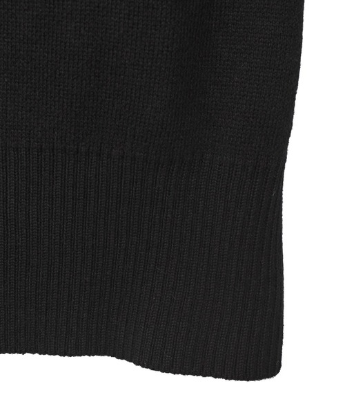 X-girl(エックスガール)の「BUTTERFLY XG LOGO COMPACT KNIT TOP(ニット/セーター・レディース・ブラック/ブラウン/ホワイト・ONE SIZE)」の10枚目の写真