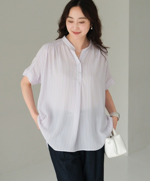 Elura（エルーラ）の「サラサラ着映えスキッパーチュニック/491472（シャツ/ブラウス・レディース・ライトイエロー/ブラック系その他/ライトブルー/ネイビー・FREE）」の3枚目の写真