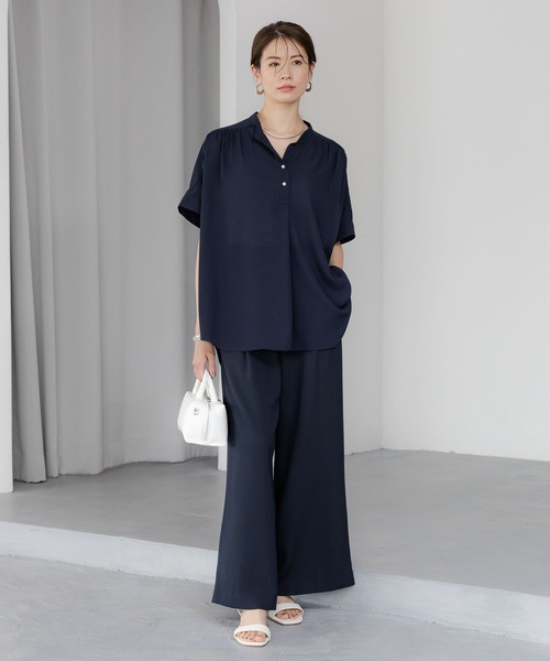 Elura（エルーラ）の「サラサラ着映えスキッパーチュニック/491472（シャツ/ブラウス・レディース・ライトイエロー/ブラック系その他/ライトブルー/ネイビー・FREE）」の13枚目の写真