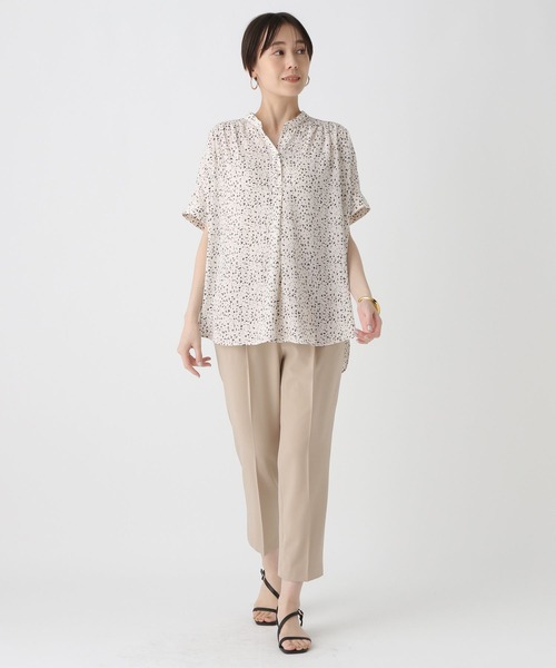 Elura（エルーラ）の「サラサラ着映えスキッパーチュニック/491472（シャツ/ブラウス・レディース・ライトイエロー/ブラック系その他/ライトブルー/ネイビー・FREE）」の17枚目の写真