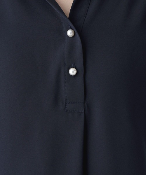 Elura（エルーラ）の「サラサラ着映えスキッパーチュニック/491472（シャツ/ブラウス・レディース・ライトイエロー/ブラック系その他/ライトブルー/ネイビー・FREE）」の9枚目の写真