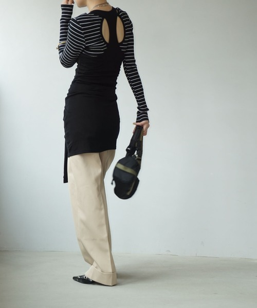 chuclla（チュクラ）の「ショルダーパッド オープンバックボーダーロンT chw25a002（Tシャツ/カットソー・レディース・ブラック×ホワイト・FREE）」の5枚目の写真