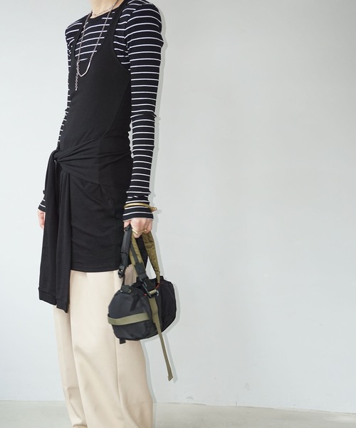 chuclla（チュクラ）の「ショルダーパッド オープンバックボーダーロンT chw25a002（Tシャツ/カットソー・レディース・ブラック×ホワイト・FREE）」の7枚目の写真