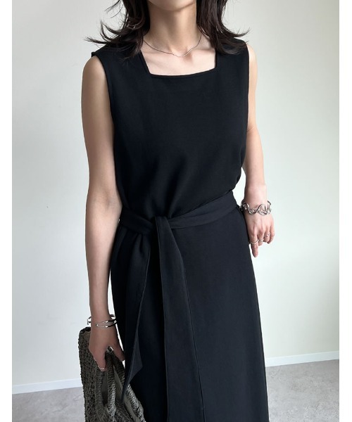 Re:EDIT（リエディ）の「[全骨格きれい見え][低身長/高身長サイズ有][体型カバー][イージーケア]ストレートorフレア選べるシルエットライトダンボールリボン付きノースリーブワンピース（ワンピース・レディース・ブラウン/ホワイト系その他/ブラック系その他/ブラック/アイボリー/ブラウン系その他・SHORT/MEDIUM/TALL/LARGE）」の10枚目の写真