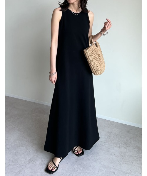 Re:EDIT（リエディ）の「[全骨格きれい見え][低身長/高身長サイズ有][体型カバー][イージーケア]ストレートorフレア選べるシルエットライトダンボールリボン付きノースリーブワンピース（ワンピース・レディース・ブラウン/ホワイト系その他/ブラック系その他/ブラック/アイボリー/ブラウン系その他・SHORT/MEDIUM/TALL/LARGE）」の11枚目の写真