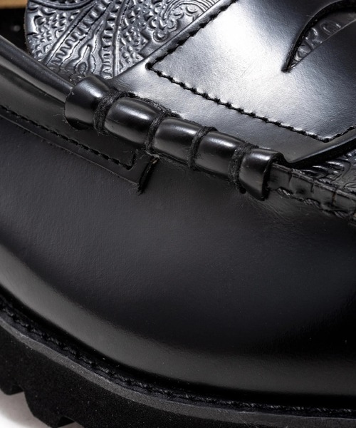 The Kenford Fineshoes(ケンフォードファインシューズ)の「TANK SOLE LOAFERS BLACK PAISLEY(ローファー・メンズ・ブラック・25/25.5/26/26.5)」の2枚目の写真