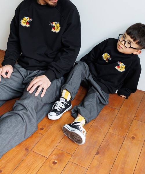 MAKE YOUR DAY（メイクユアデイ）の「トラ刺繍ファミリー裏毛トレーナー■80～140cm（スウェット・キッズ・カーキ/ブラック・120/130/110/100/90/80/140）」の13枚目の写真