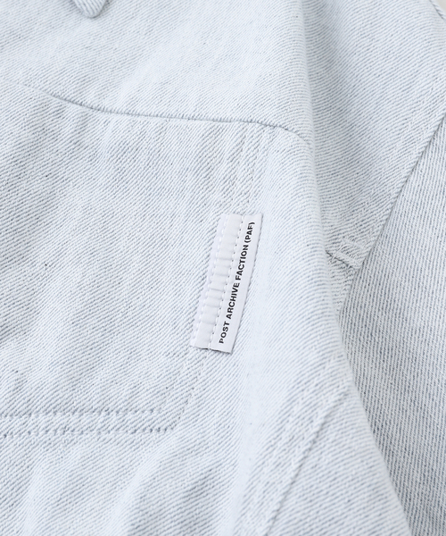 POST ARCHIVE FACTION(ポストアーカイブファンクション)の「POST ARCHIVE FACTION / ポストアーカイブファッション 8.0 DENIM JACKET(その他アウター・メンズ・ライトグレー・LARGE/MEDIUM)」の3枚目の写真