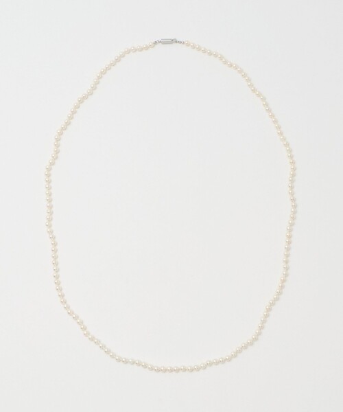 UNITED ARROWS（ユナイテッドアローズ）の「イミテーションパール ノット ネックレス（ネックレス・レディース・ホワイト・FREE）」の5枚目の写真