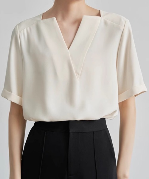 Beststore(ベストストア)の「キーネック 半袖 シャツブラウス(シャツ/ブラウス・レディース・ライトベージュ/ライトグリーン/カーキ/ネイビー/マスタード/スカイブルー/ブラック・M/L)」の8枚目の写真