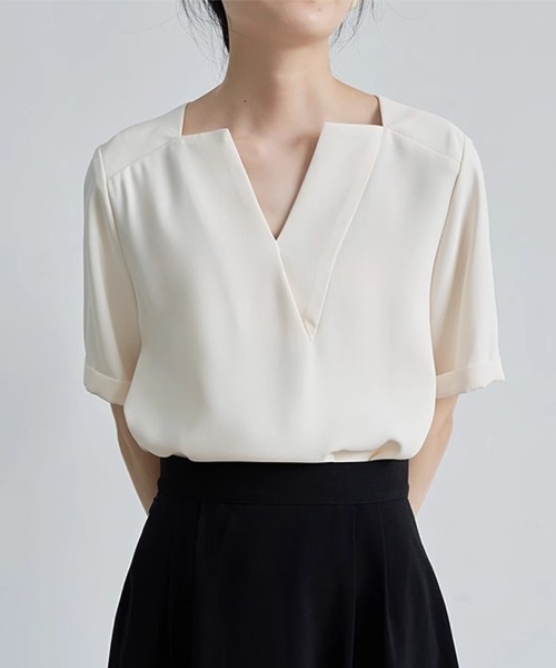 Beststore(ベストストア)の「キーネック 半袖 シャツブラウス(シャツ/ブラウス・レディース・ライトベージュ/ライトグリーン/カーキ/ネイビー/マスタード/スカイブルー/ブラック・M/L)」の11枚目の写真